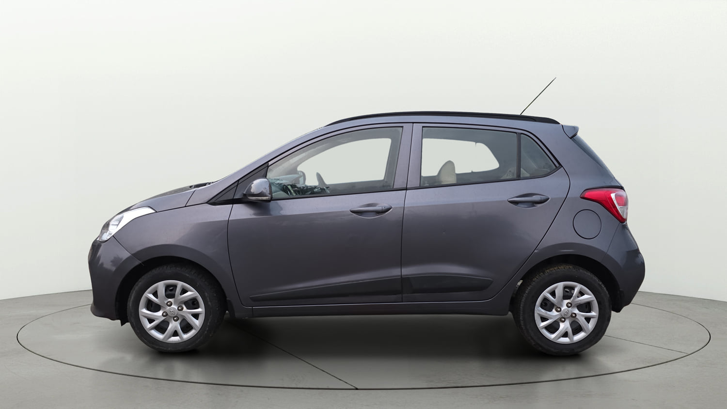 Used 2018 Hyundai Grand i10 Sportz (O) 1.2 Kappa VTVT Petrol Manual exterior LEFT SIDE VIEW