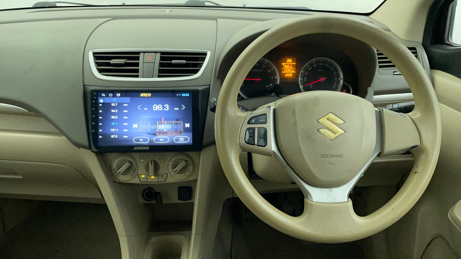 Used 2013 Maruti Suzuki Ertiga ZXi Petrol Manual interior STEERING VIEW