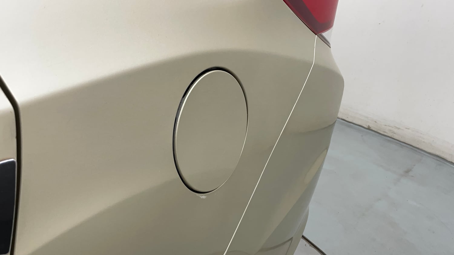Used 2014 Honda Mobilio V Petrol Petrol Manual dents MINOR DENT