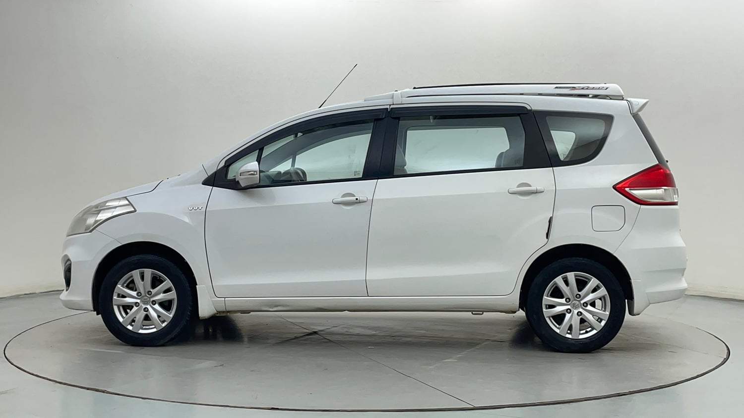Used 2016 Maruti Suzuki Ertiga ZXI+ Petrol Manual exterior LEFT SIDE VIEW