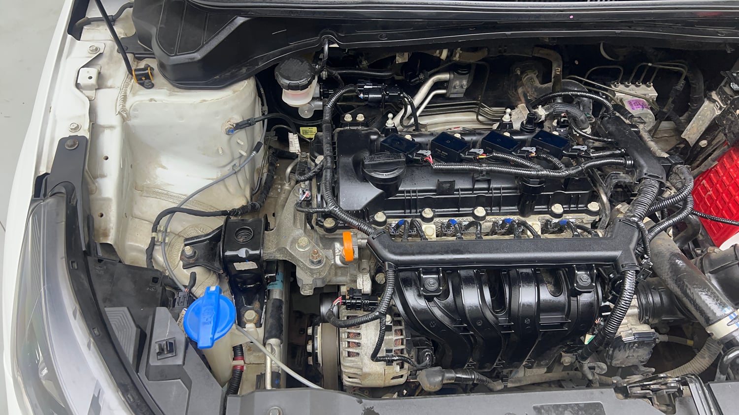 Used 2021 Hyundai i20 Sportz 1.2 MT Petrol Manual engine ENGINE RIGHT SIDE VIEW