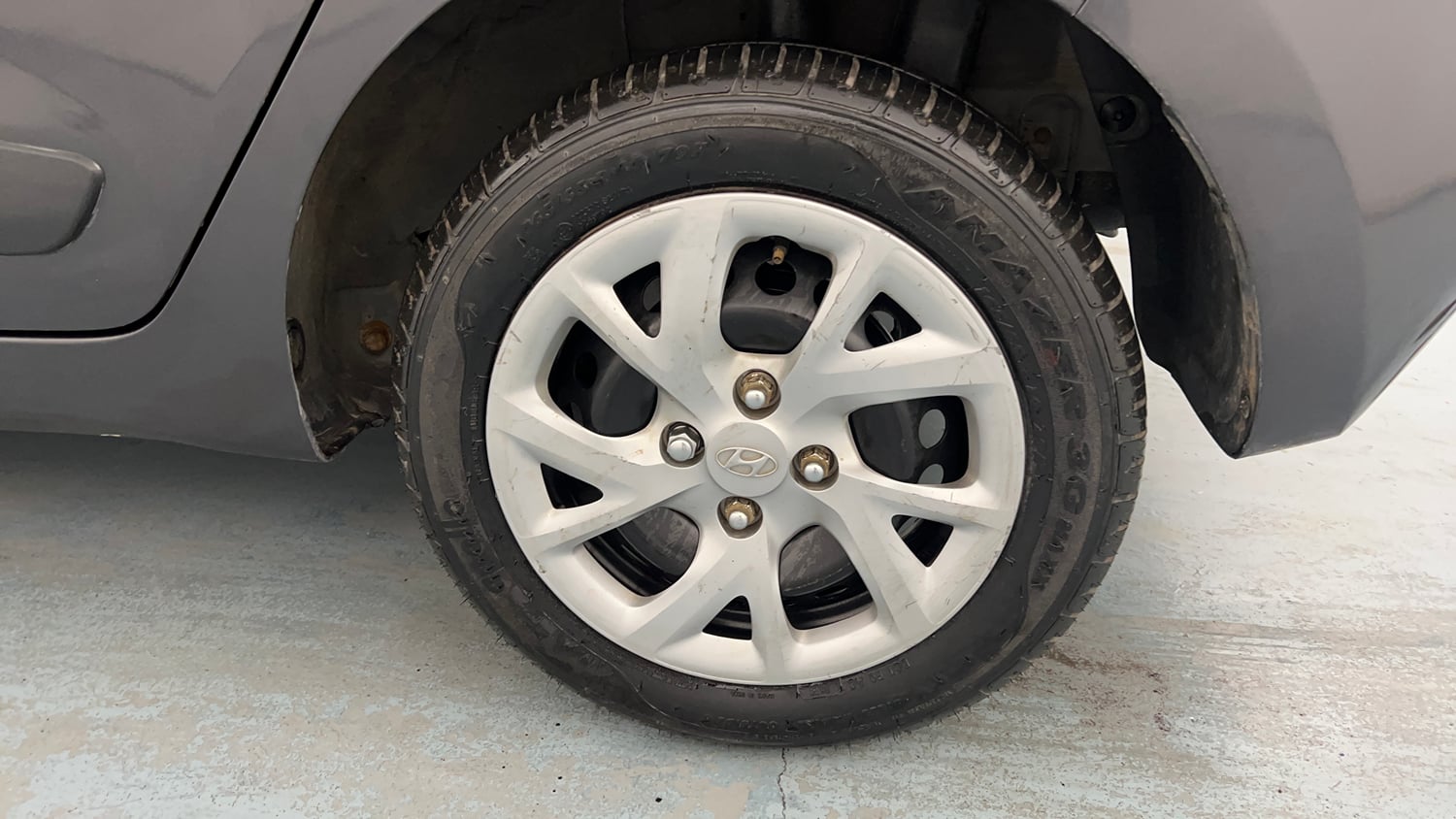Used 2020 Hyundai Grand i10 Sportz 1.2 Kappa VTVT Petrol Manual tyres LEFT REAR TYRE RIM VIEW