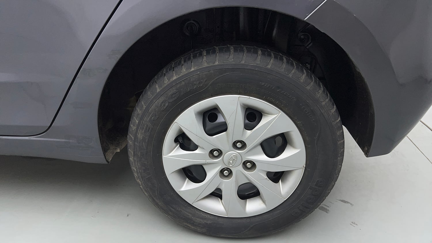 Used 2019 Hyundai Elite i20 Magna Plus 1.2 Petrol Manual tyres LEFT REAR TYRE RIM VIEW
