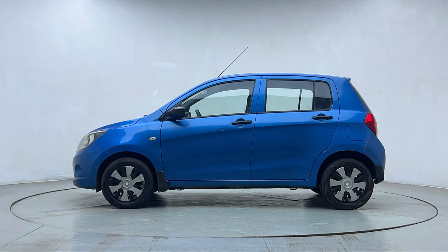 Used 2015 Maruti Suzuki Celerio VXi AMT Petrol Automatic exterior LEFT SIDE VIEW