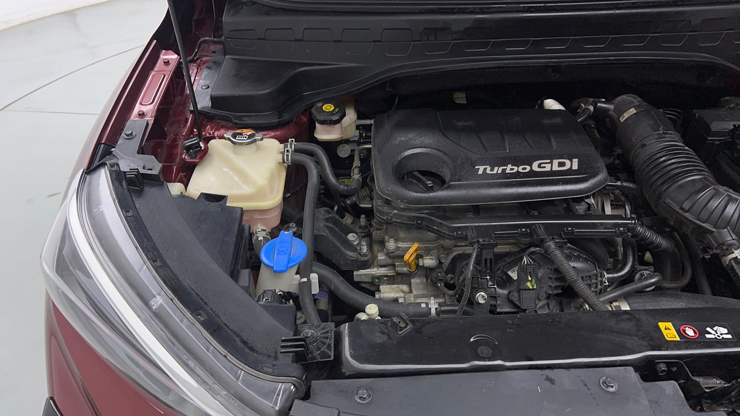 Used 2023 Kia Sonet HTX 1.0 iMT Petrol Manual engine ENGINE RIGHT SIDE VIEW