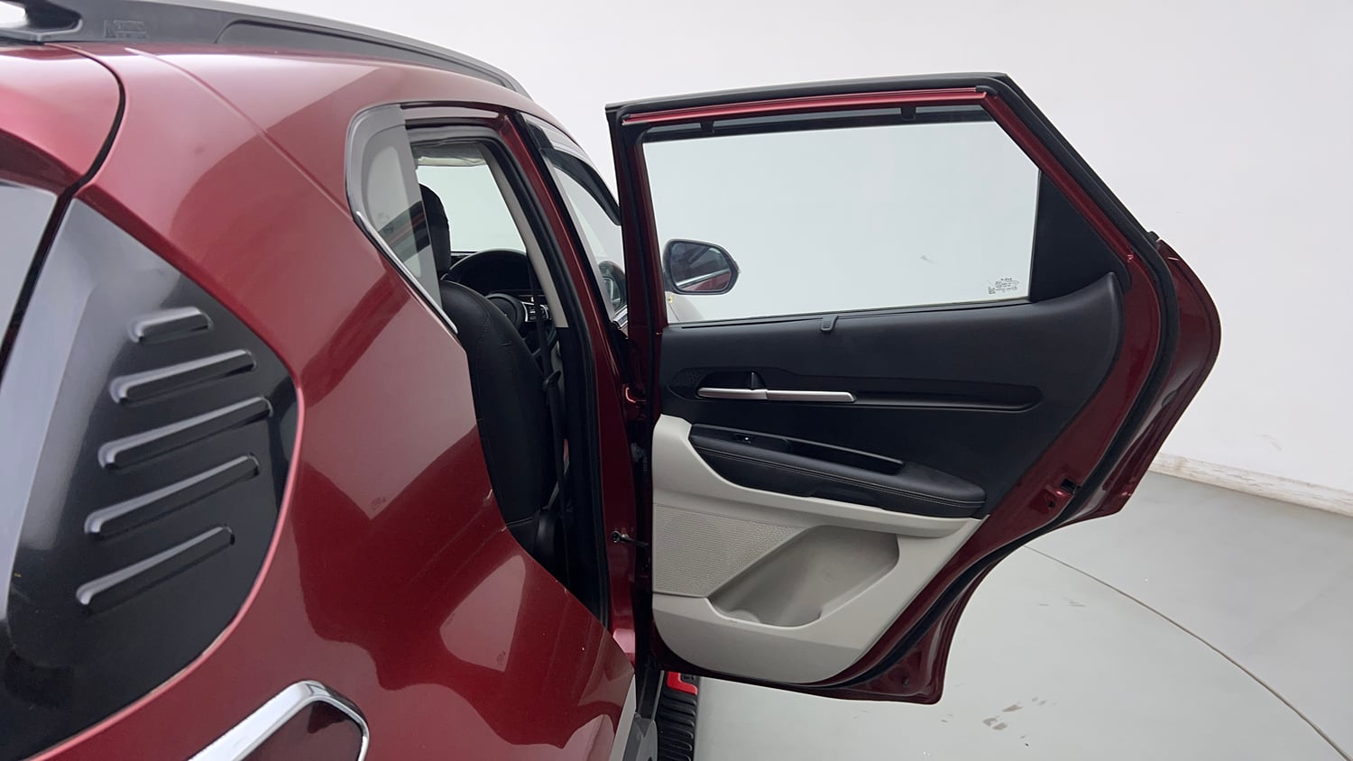 Used 2023 Kia Sonet HTX 1.0 iMT Petrol Manual interior RIGHT REAR DOOR OPEN VIEW