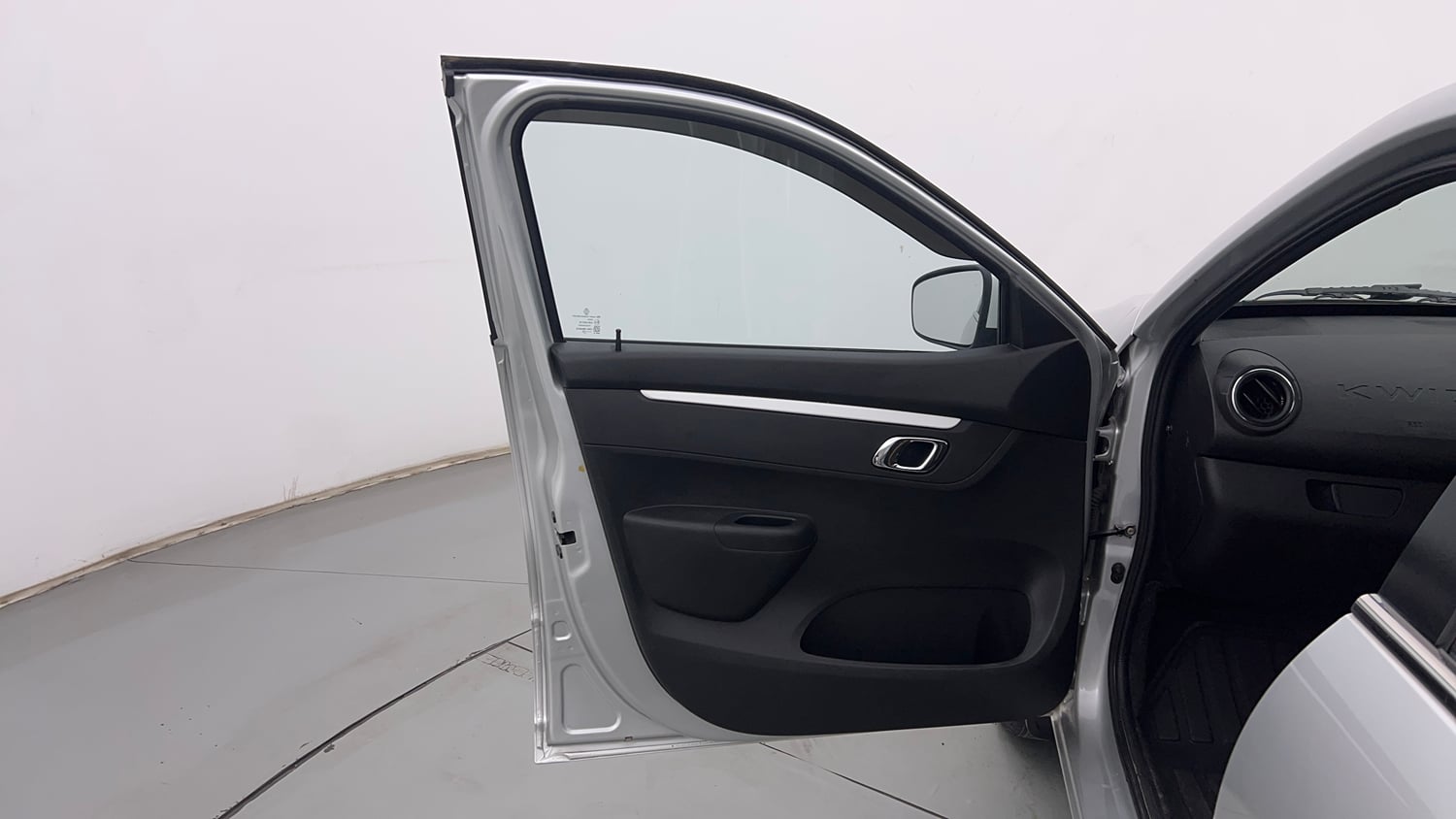 Used 2022 Renault Kwid CLIMBER 1.0 AMT (O) Petrol Automatic interior LEFT FRONT DOOR OPEN VIEW