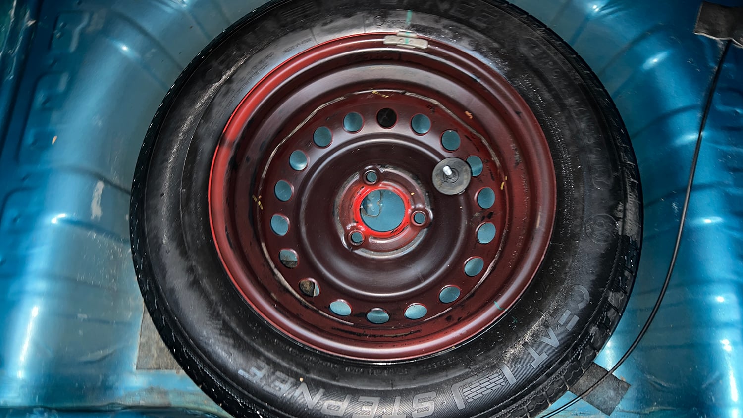 Used 2021 Renault Kwid RXT 1.0 AMT Opt Petrol Automatic tyres SPARE TYRE VIEW