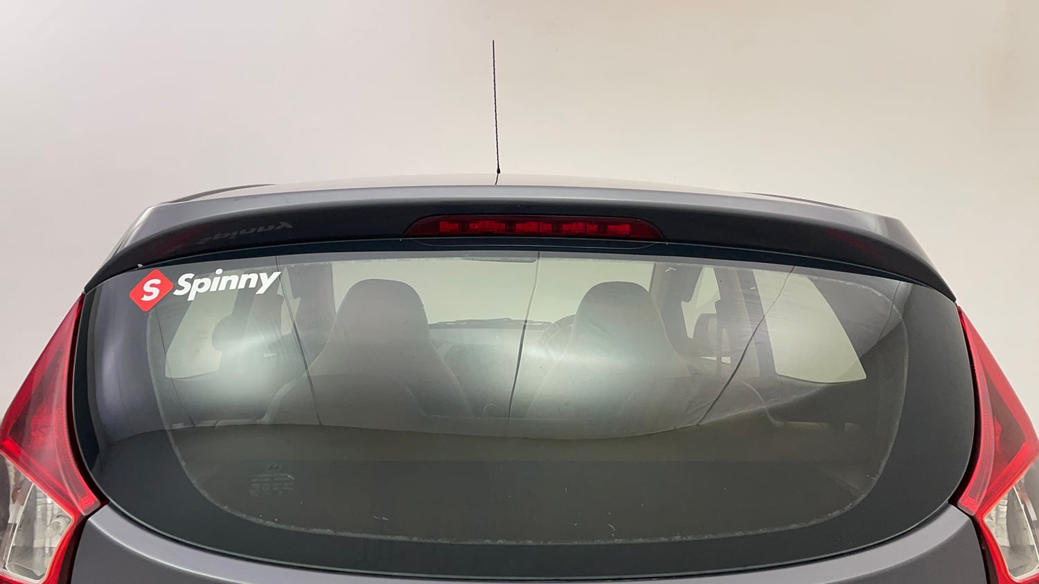 Used 2018 Hyundai Eon Sportz Petrol Manual exterior BACK WINDSHIELD VIEW