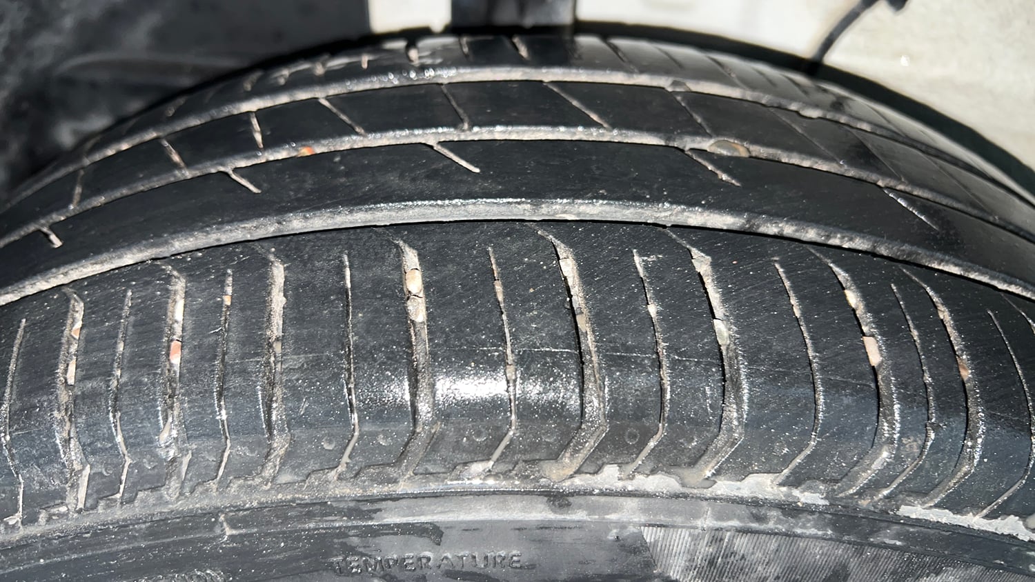 Used 2024 Tata Punch Adventure Rhythm AMT Petrol Automatic tyres RIGHT REAR TYRE TREAD VIEW