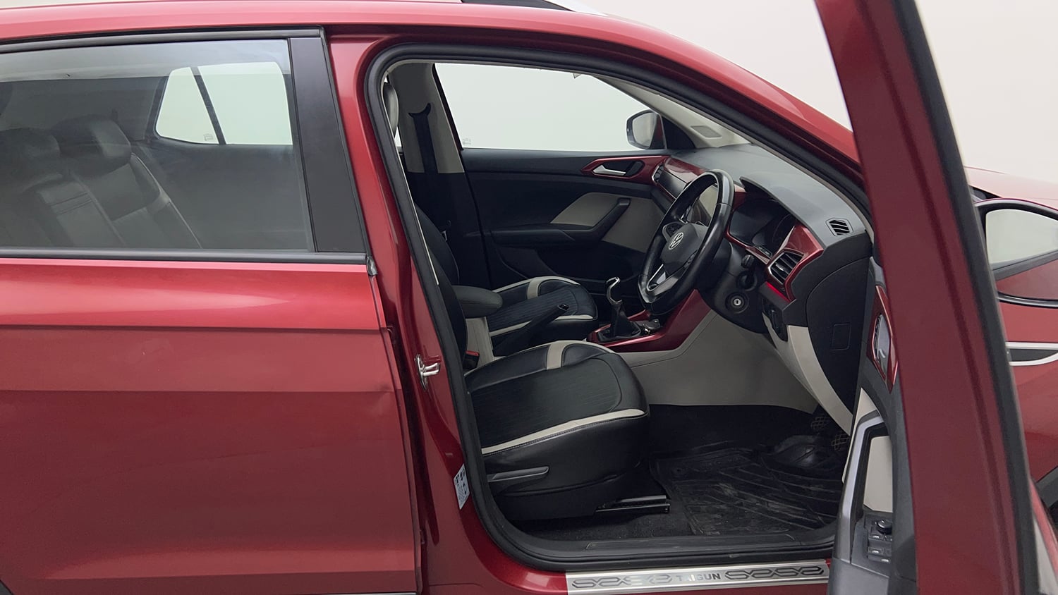 Used 2023 Volkswagen Taigun GT 1.5 TSI MT Petrol Manual interior RIGHT SIDE FRONT DOOR CABIN VIEW