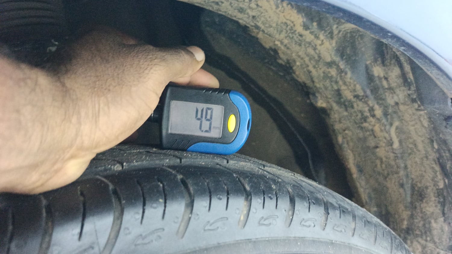 Used 2019 Maruti Suzuki Baleno Delta Petrol Manual tyres LEFT FRONT TYRE TREAD VIEW