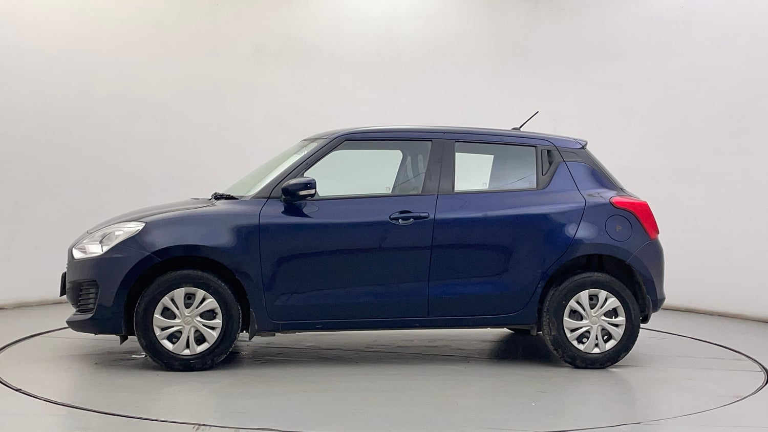 Used 2019 Maruti Suzuki Swift VXi AMT Petrol Automatic exterior LEFT SIDE VIEW