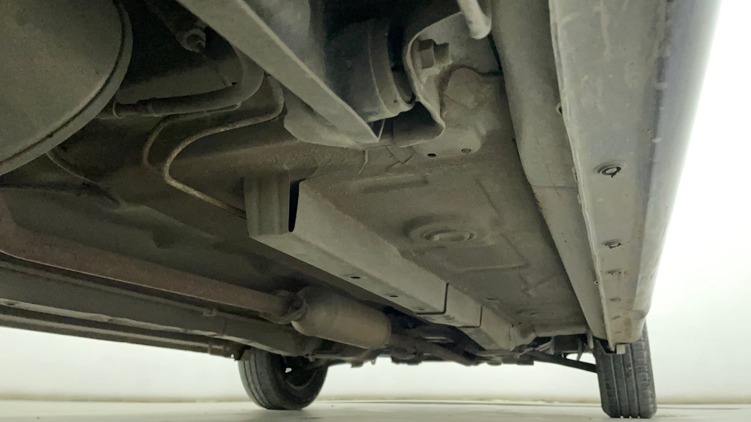 Used 2019 Maruti Suzuki Wagon R VXI Petrol Manual extra REAR RIGHT UNDERBODY VIEW