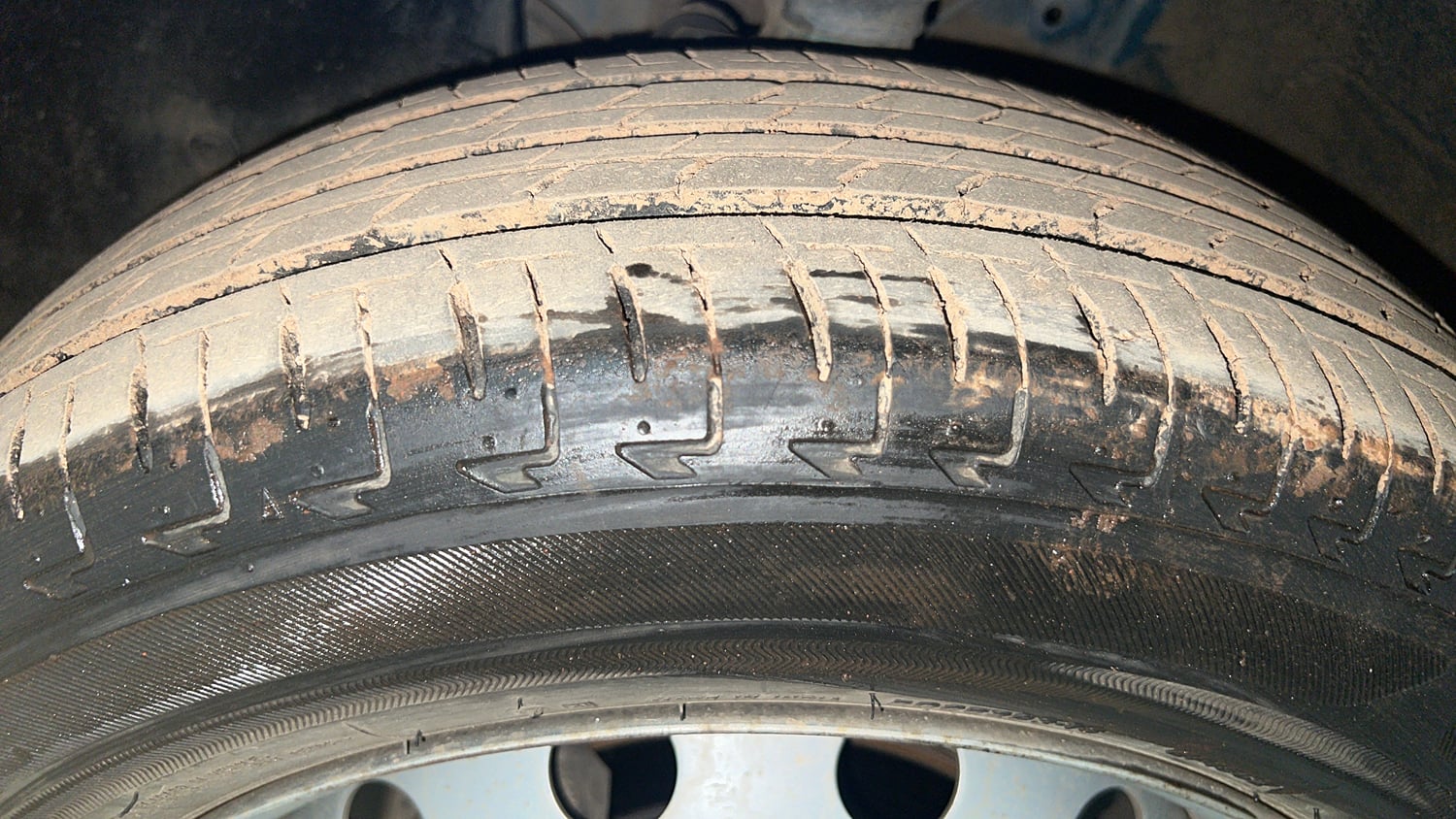 Used 2022 Maruti Suzuki Ignis Sigma 1.2 MT Petrol Manual tyres LEFT FRONT TYRE TREAD VIEW