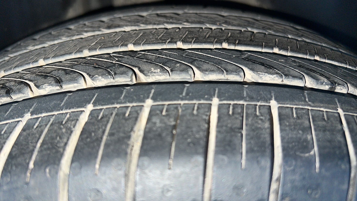 Used 2021 Skoda Rapid Style AT Petrol Automatic tyres RIGHT REAR TYRE TREAD VIEW