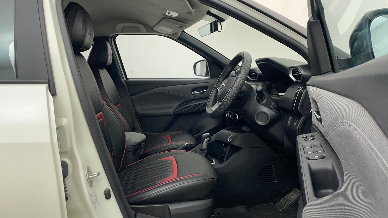 Used 2025 Nissan Magnite N-Connecta HRAO 1.0 Turbo Petrol CVT Petrol Automatic interior RIGHT SIDE FRONT DOOR CABIN VIEW