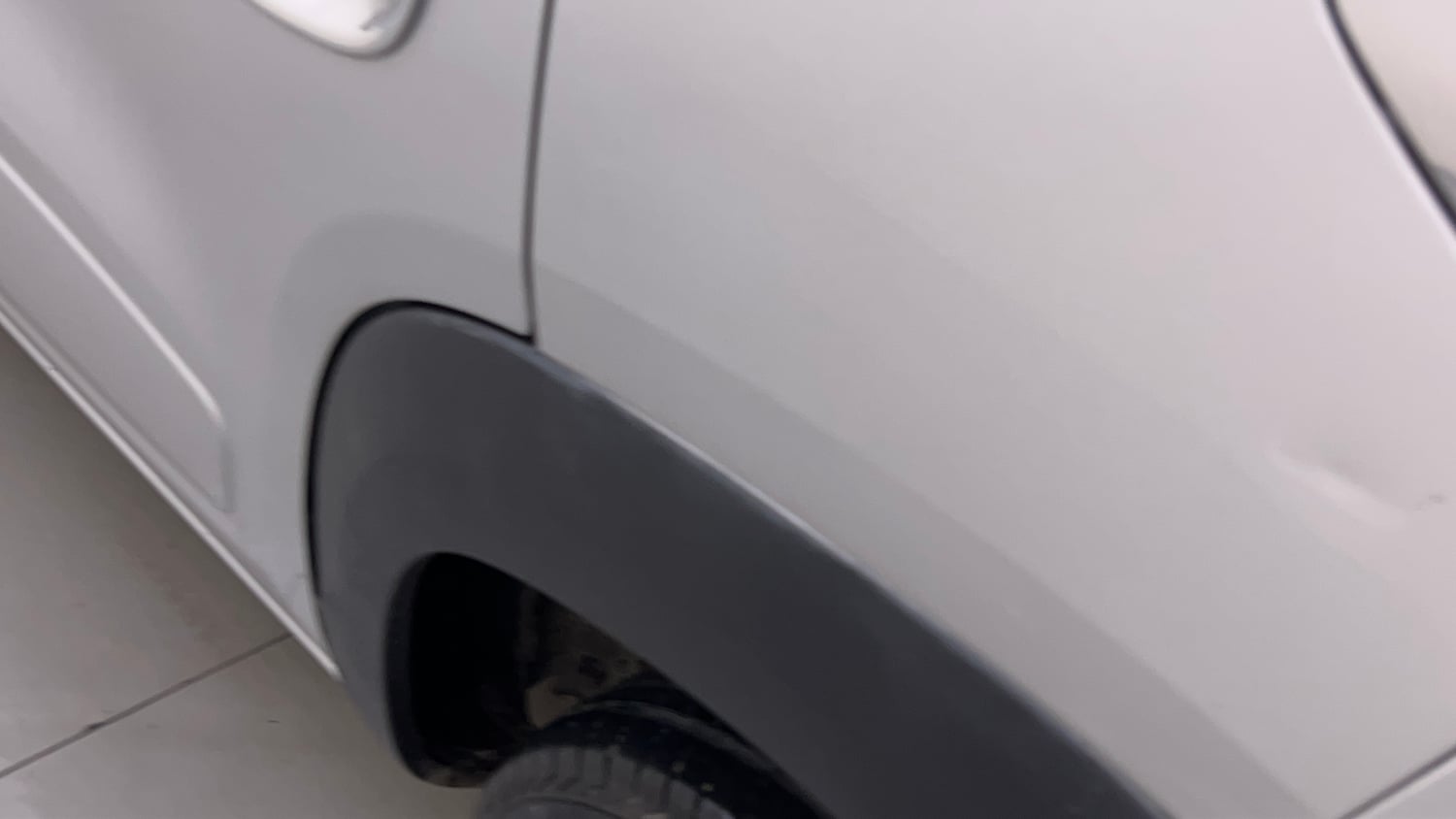 Used 2017 Renault Kwid 1.0 RXT AMT Petrol Automatic dents MINOR SCRATCH