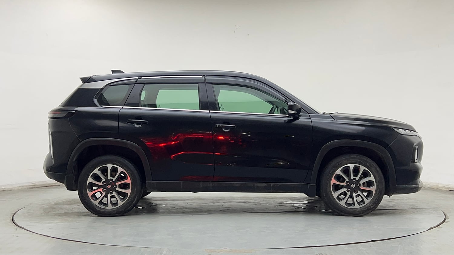 Used 2023 Maruti Suzuki Grand Vitara Zeta Smart Hybrid AT Petrol Automatic exterior RIGHT SIDE VIEW