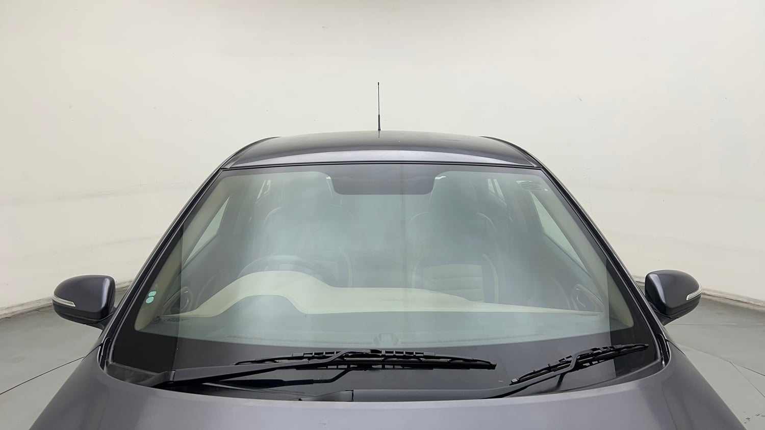 Used 2015 Hyundai Elite i20 Sportz 1.2 Petrol Manual exterior FRONT WINDSHIELD VIEW