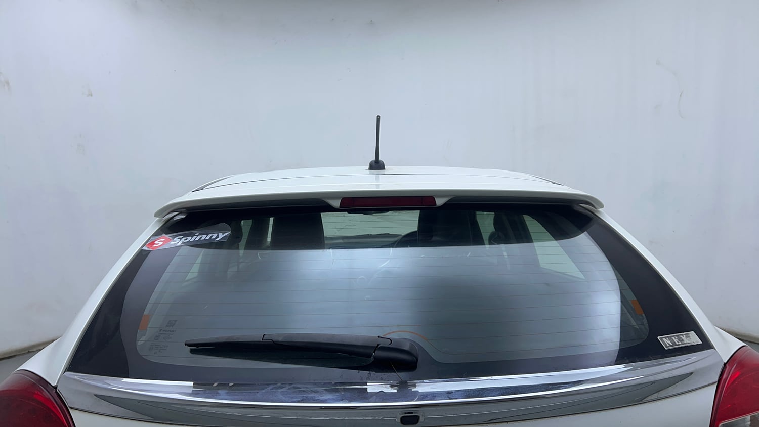 Used 2018 Maruti Suzuki Baleno Zeta 1.2 Petrol Manual exterior BACK WINDSHIELD VIEW