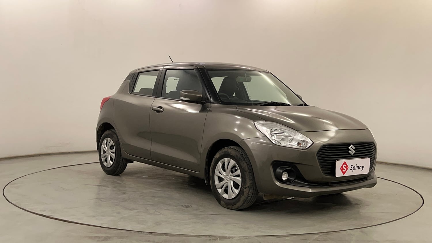 Used 2020 Maruti Suzuki Swift VXi AMT Petrol Automatic exterior RIGHT FRONT CORNER VIEW