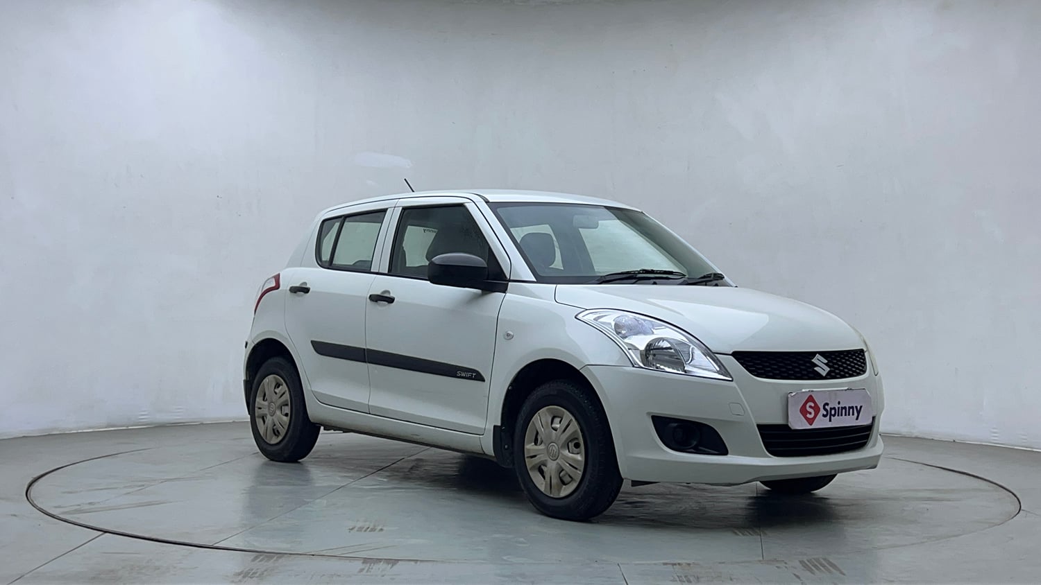 Used 2013 Maruti Suzuki Swift LXi Petrol Manual exterior RIGHT FRONT CORNER VIEW