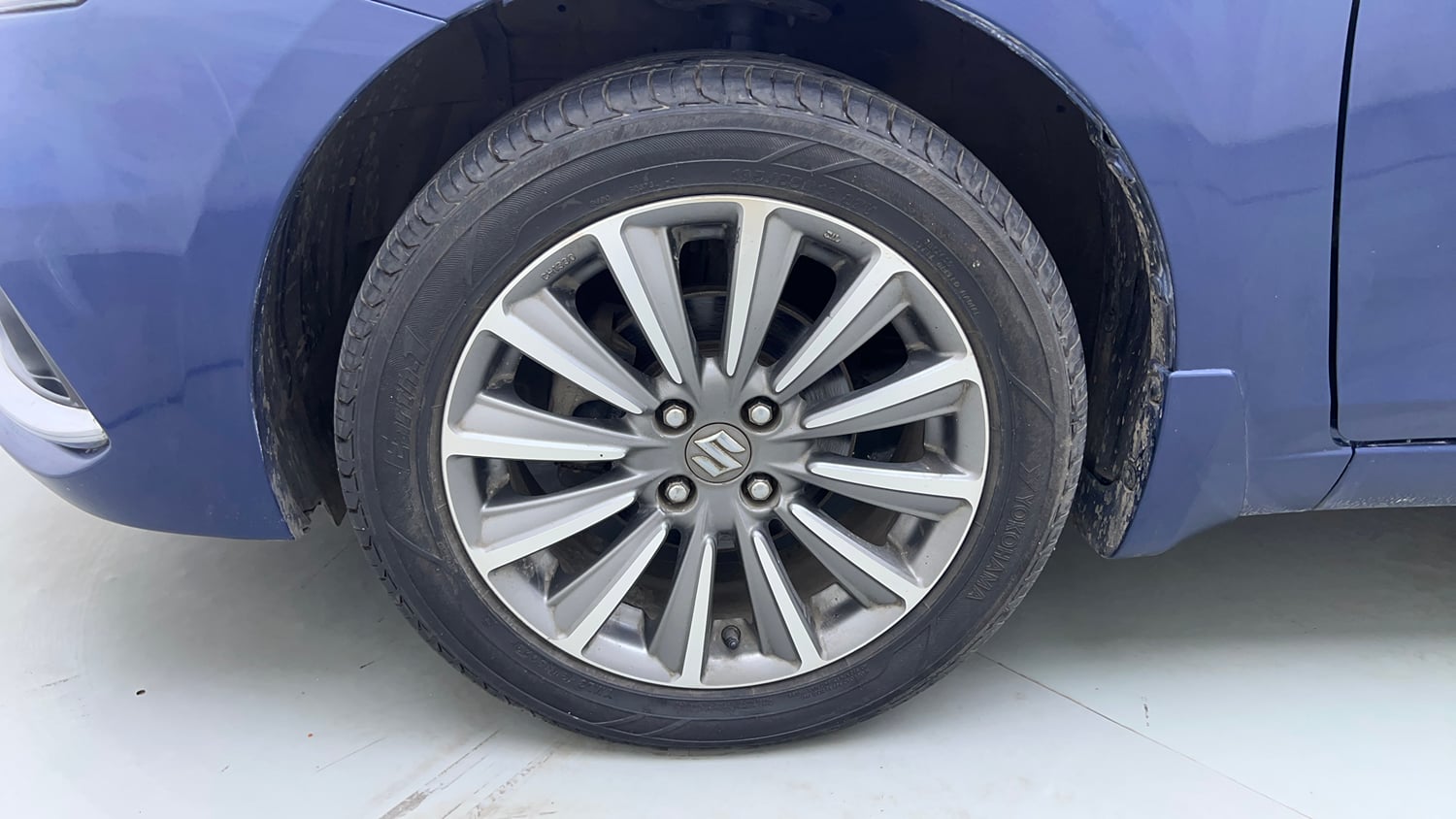 Used 2018 Maruti Suzuki Ciaz Alpha Hybrid 1.5 Petrol Manual tyres LEFT FRONT TYRE RIM VIEW