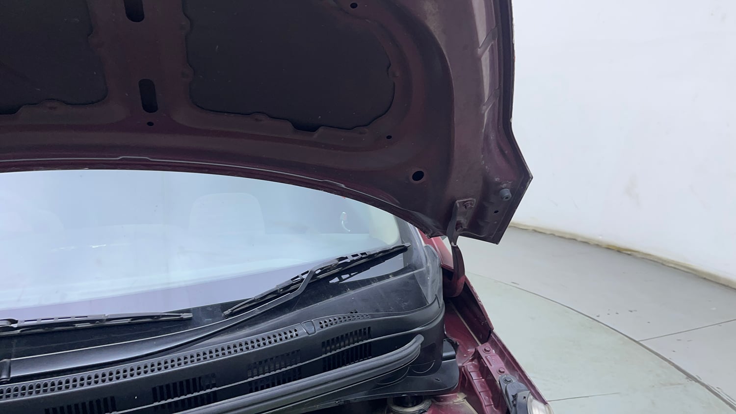 Used 2014 Hyundai Grand i10 Asta 1.2 Kappa VTVT Petrol Manual engine ENGINE LEFT SIDE HINGE & APRON VIEW