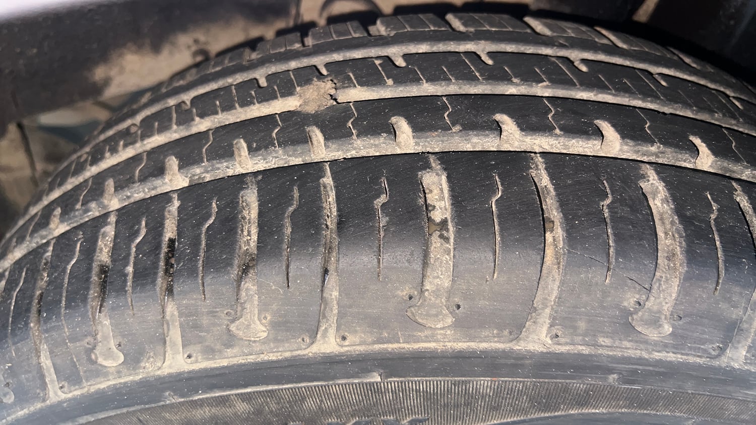 Used 2019 Hyundai Elite i20 Magna Plus 1.2 Petrol Manual tyres LEFT REAR TYRE TREAD VIEW
