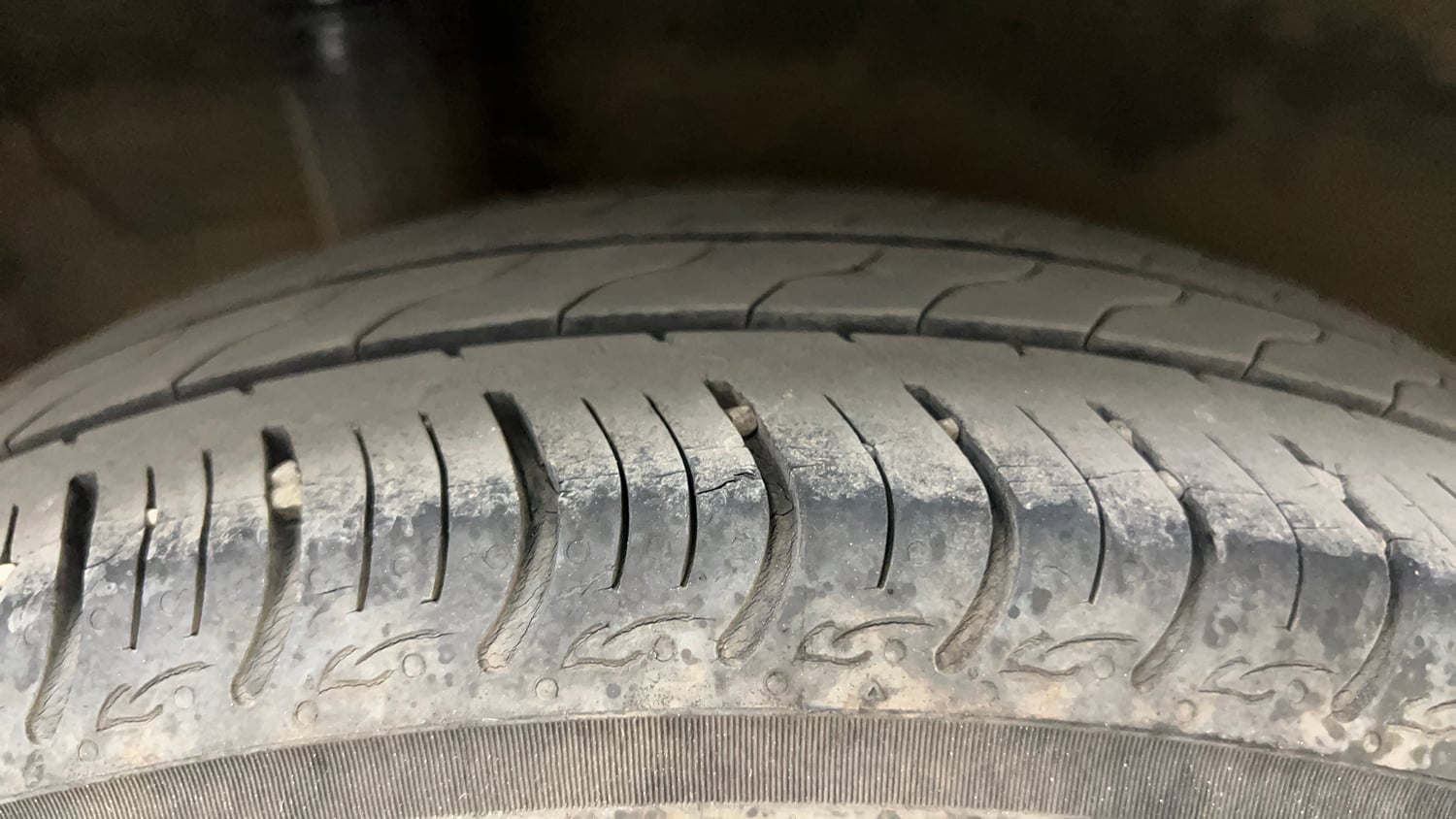 Used 2020 Honda Amaze 1.2 VX CVT Petrol Petrol Automatic tyres RIGHT REAR TYRE TREAD VIEW