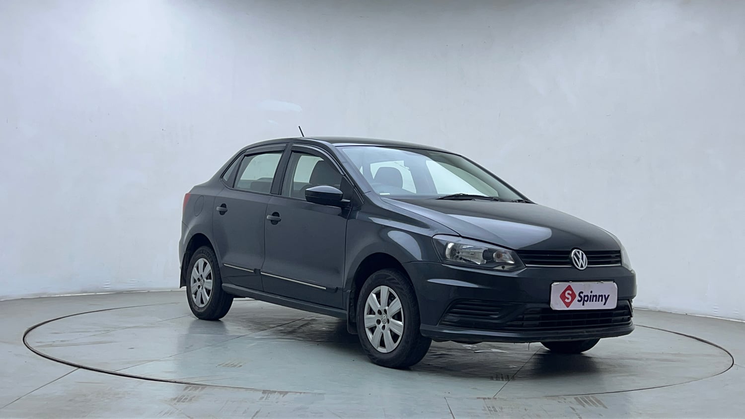 Used 2017 Volkswagen Ameo Trendline 1.2L (P) Petrol Manual exterior RIGHT FRONT CORNER VIEW