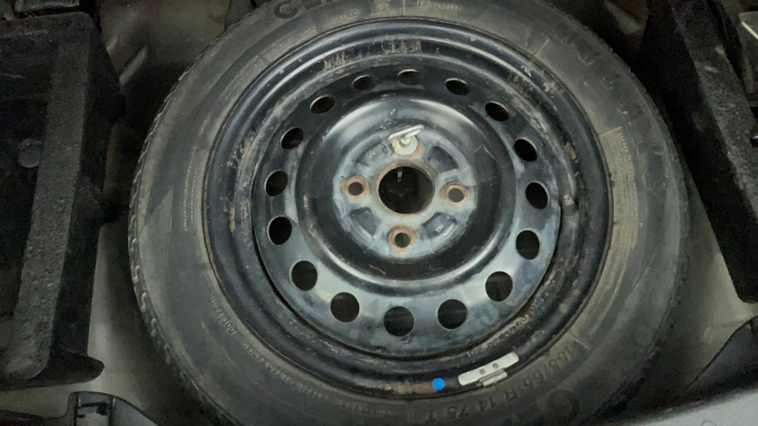 Used 2014 Maruti Suzuki Wagon R VXI Petrol Manual tyres SPARE TYRE VIEW