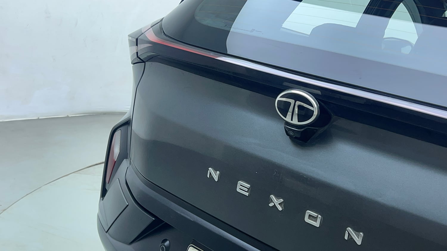 Used 2024 Tata Nexon Fearless Plus 1.2 Revotron Petrol 7DCA DT Petrol Automatic dents MINOR SCRATCH