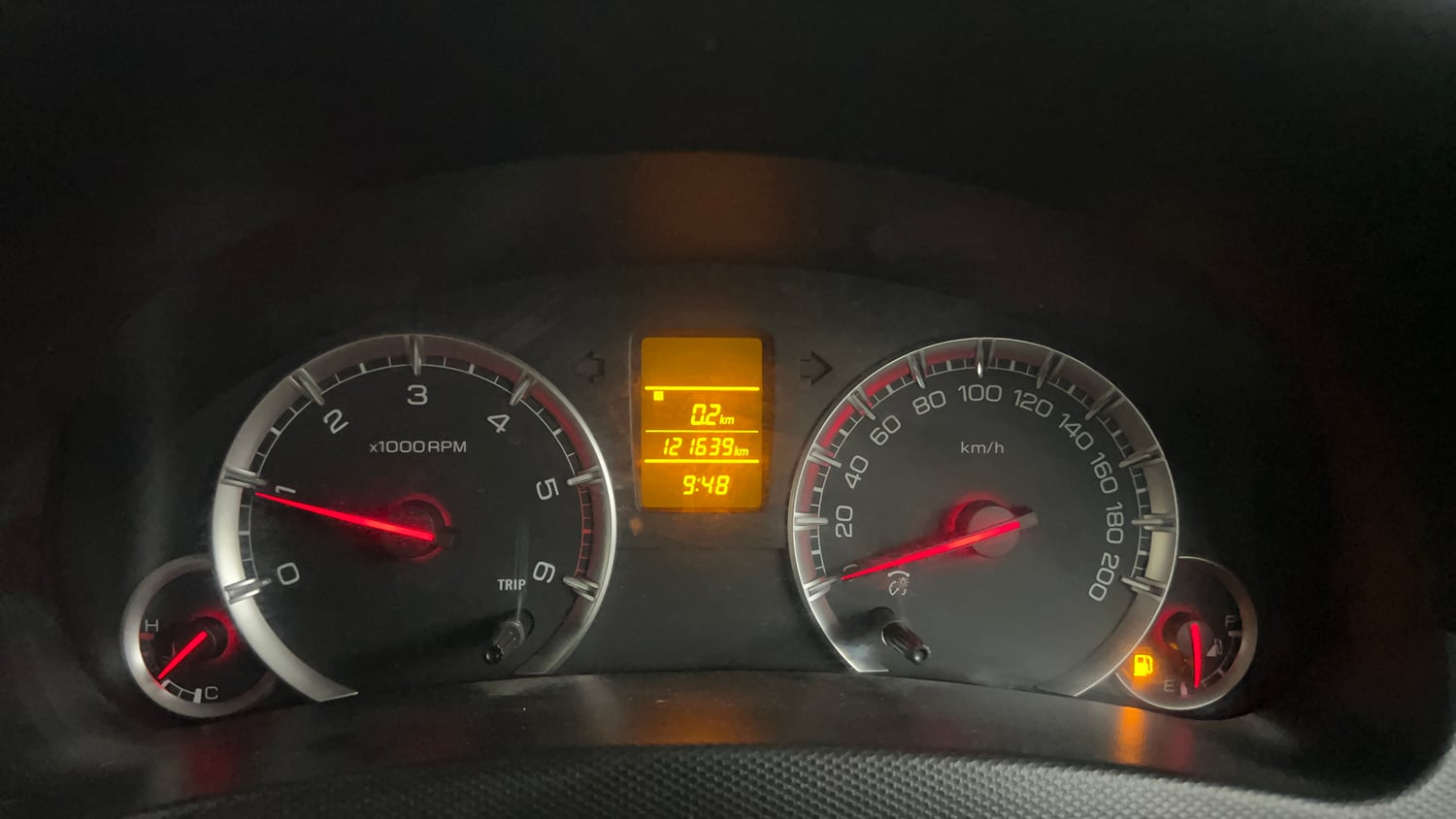 Used 2013 Maruti Suzuki Swift VDi Diesel Manual interior CLUSTERMETER VIEW