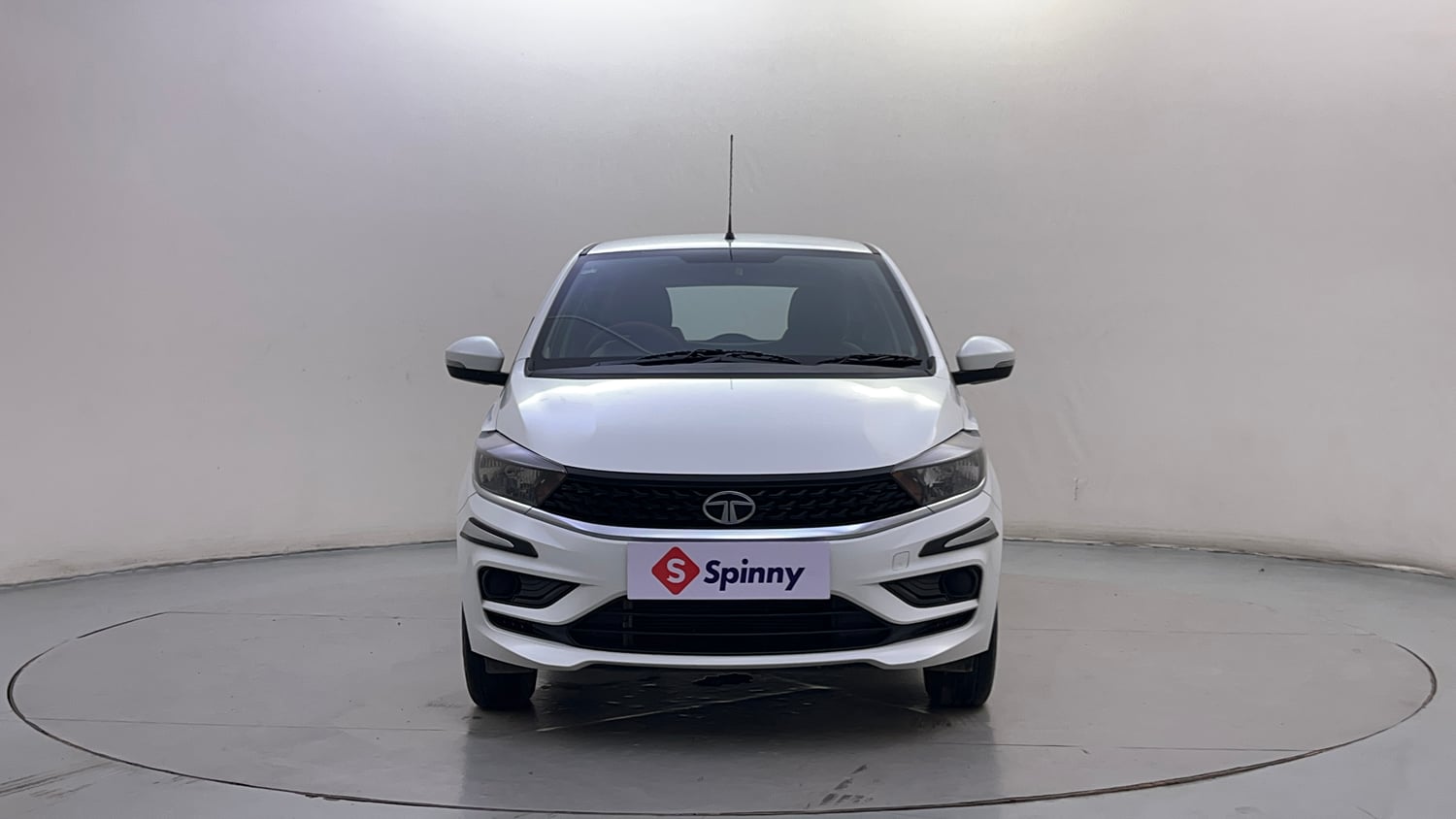Used 2021 Tata Tiago XT Petrol Manual exterior FRONT VIEW