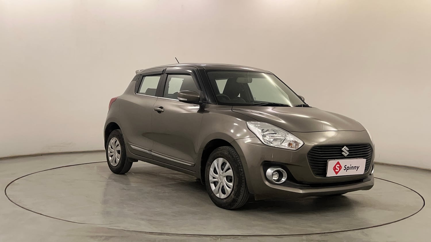 Used 2021 Maruti Suzuki Swift VXi Petrol Manual exterior RIGHT FRONT CORNER VIEW