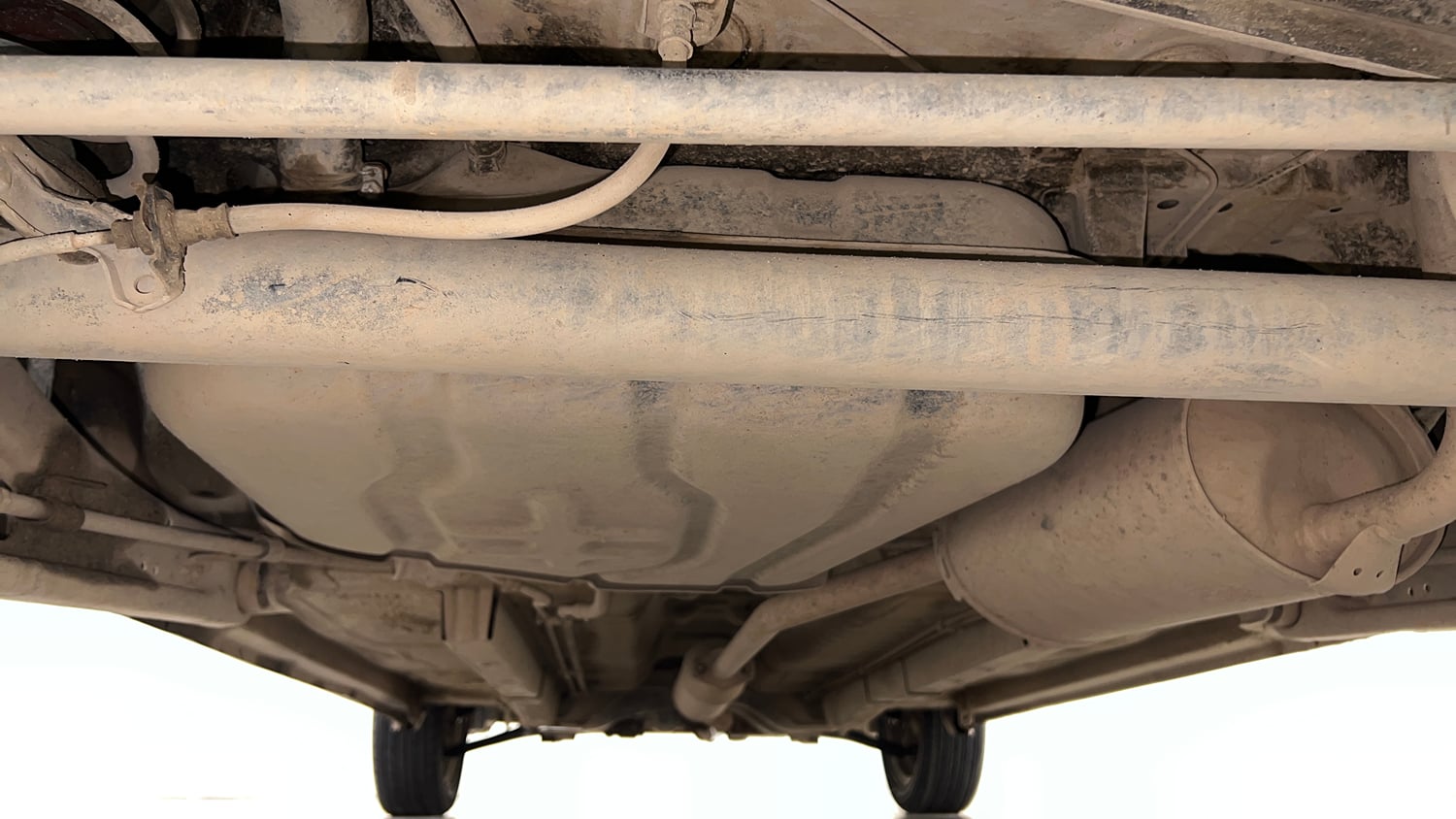 Used 2015 Maruti Suzuki Wagon R VXI Petrol Manual extra REAR UNDERBODY VIEW (TAKEN FROM REAR)