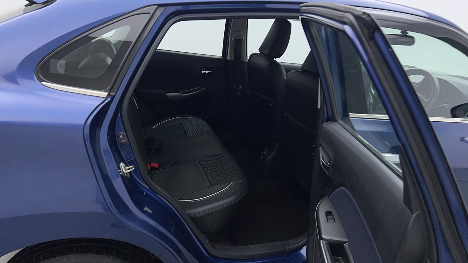 Used 2021 Maruti Suzuki Baleno Delta Petrol Manual interior RIGHT SIDE REAR DOOR CABIN VIEW