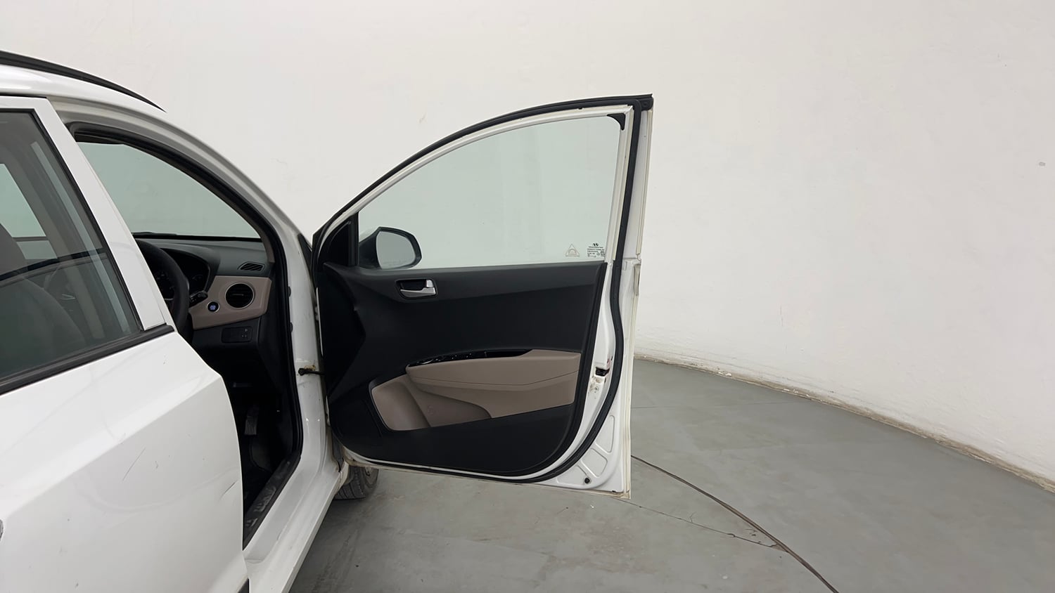 Used 2014 Hyundai Grand i10 Asta 1.2 Kappa VTVT (O) Petrol Manual interior RIGHT FRONT DOOR OPEN VIEW