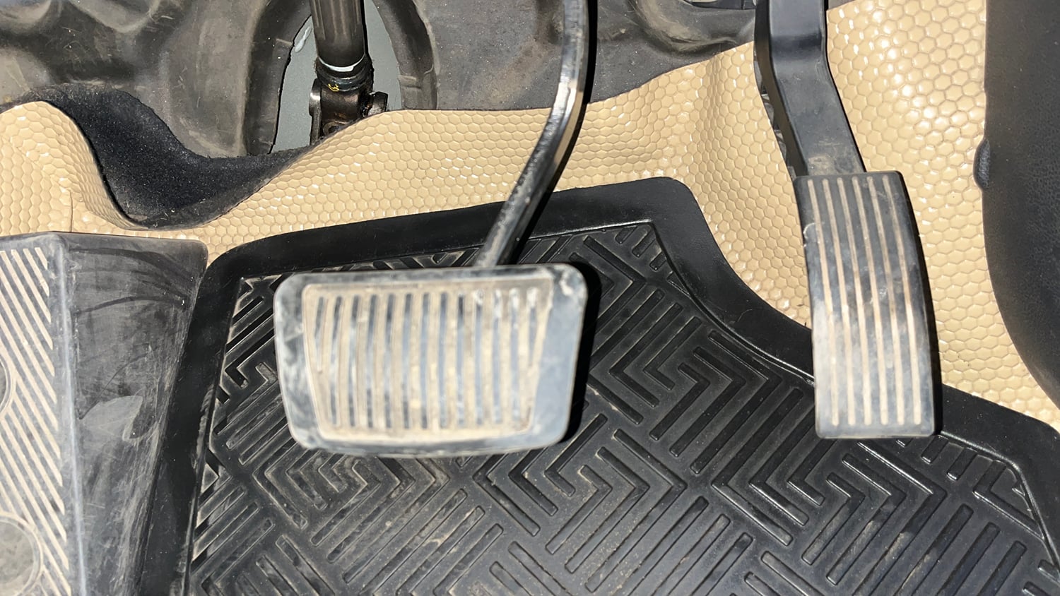 Used 2018 Hyundai Elite i20 Asta 1.2 AT Petrol Automatic interior PEDALS VIEW