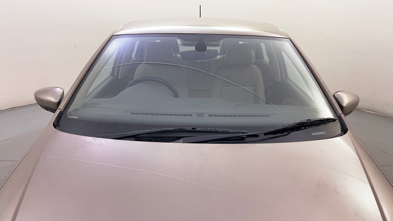 Used 2016 Volkswagen Vento Highline 1.2 (P) AT Petrol Automatic exterior FRONT WINDSHIELD VIEW