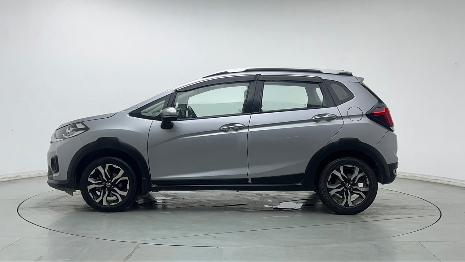 Used 2022 Honda WR-V VX MT Petrol Petrol Manual exterior LEFT SIDE VIEW