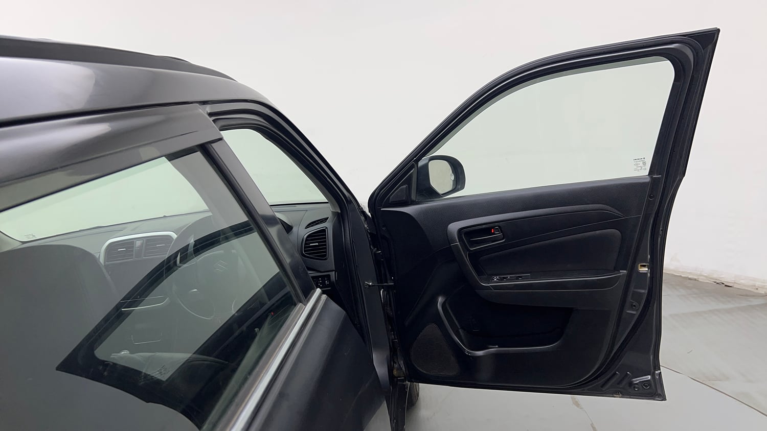 Used 2020 maruti-suzuki Vitara Brezza VXi Petrol Manual interior RIGHT FRONT DOOR OPEN VIEW