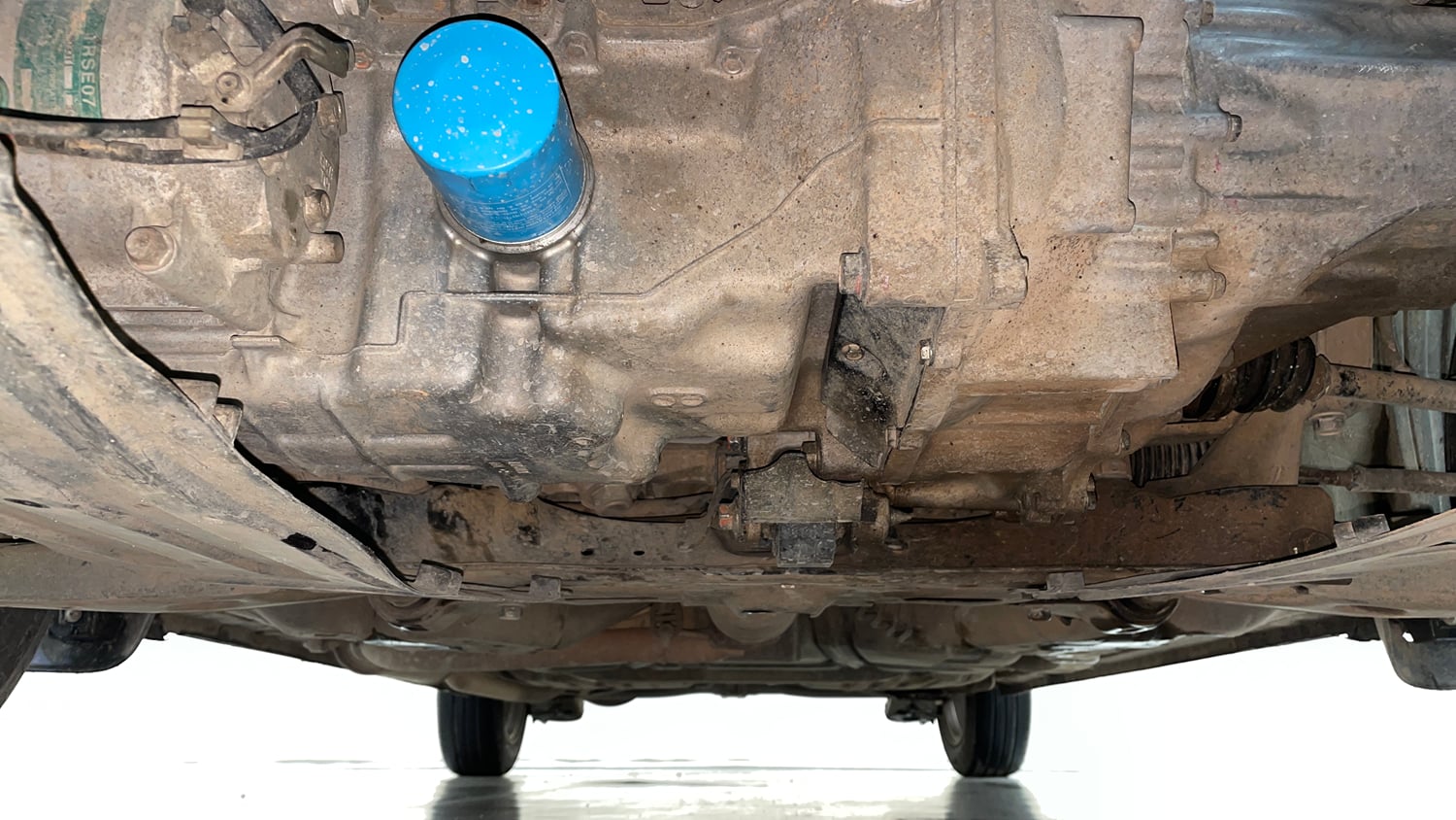 Used 2013 Honda City 1.5 V MT Petrol Manual extra FRONT LEFT UNDERBODY VIEW