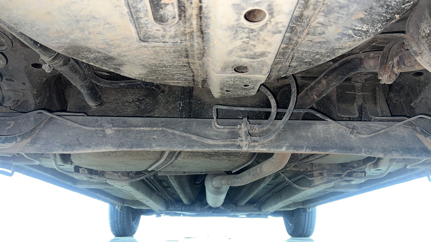 Used 2013 Maruti Suzuki Ritz Lxi BS-IV Petrol Manual extra REAR UNDERBODY VIEW (TAKEN FROM REAR)