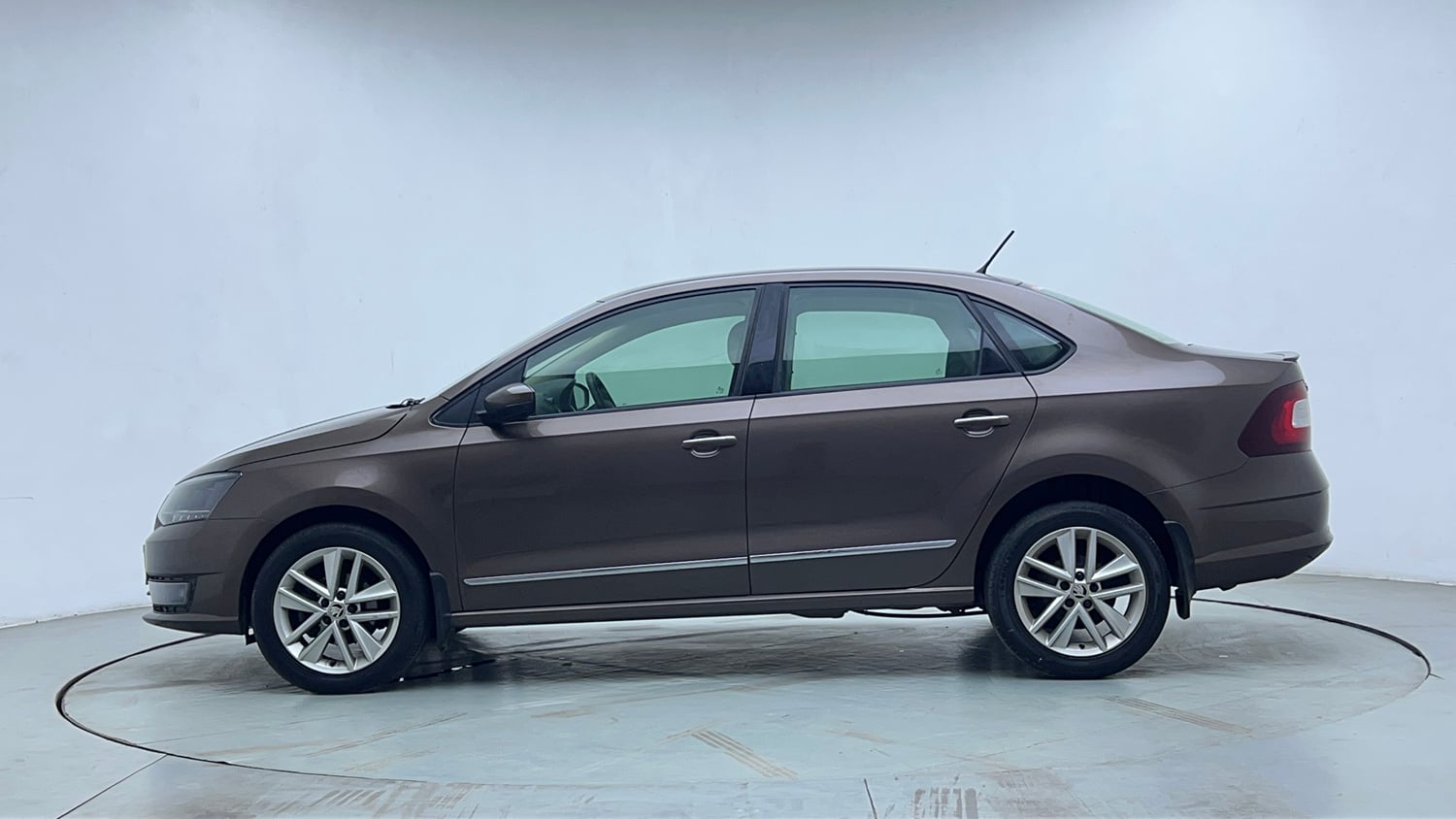 Used 2021 Skoda Rapid Style AT Petrol Automatic exterior LEFT SIDE VIEW