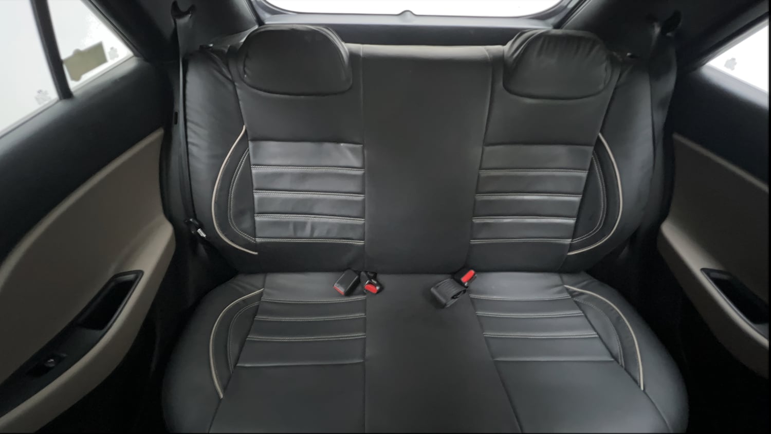 Used 2019 Hyundai Elite i20 Magna Plus 1.2 Petrol Manual interior REAR SEAT CONDITION VIEW