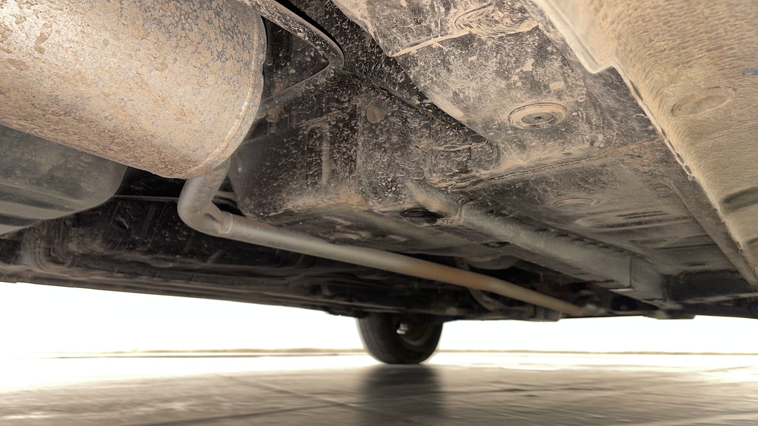 Used 2018 Hyundai Eon Sportz Petrol Manual extra REAR RIGHT UNDERBODY VIEW