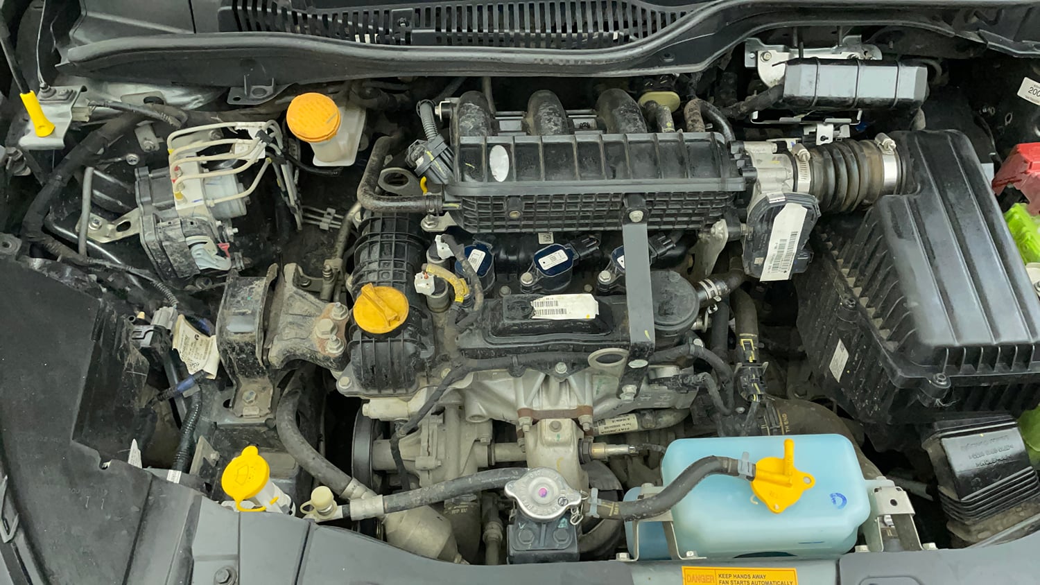 Used 2023 Tata Altroz XZ Plus (S) Petrol Manual engine ENGINE RIGHT SIDE VIEW
